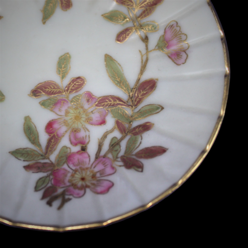 Circa 1890 Decorative Royal Worcester Miniature Dish image-4