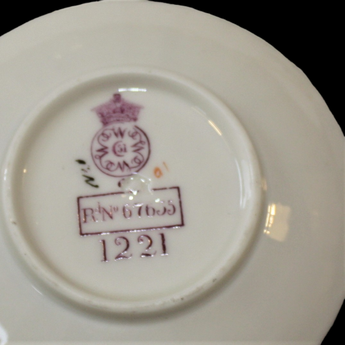 Circa 1890 Decorative Royal Worcester Miniature Dish image-6