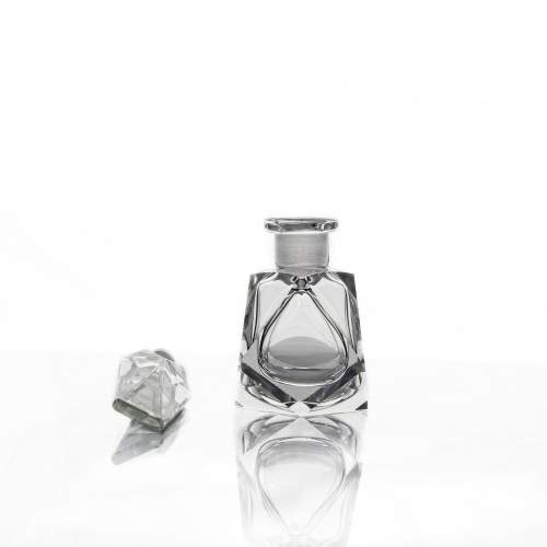 A Facet Cut Clear Glass Scent Bottle image-4