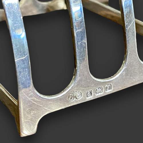 Early 20th Century Elkington and Co Silver Toast Rack image-4