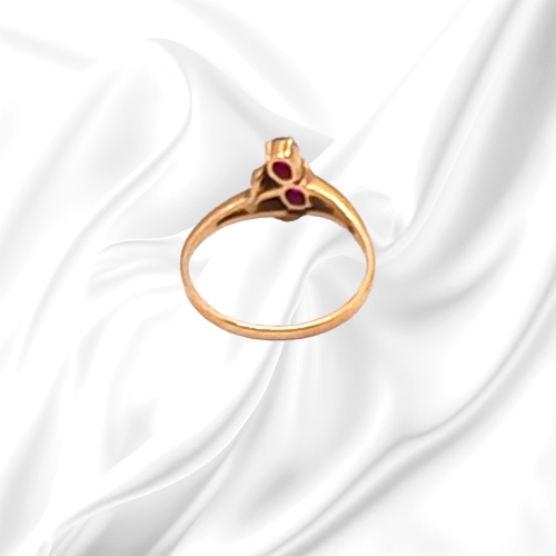 18ct Gold Ruby Unusual Design Ring image-5