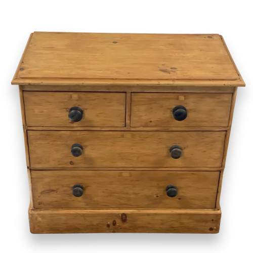 Victorian Pine Chest of Drawers with Plinth image-3