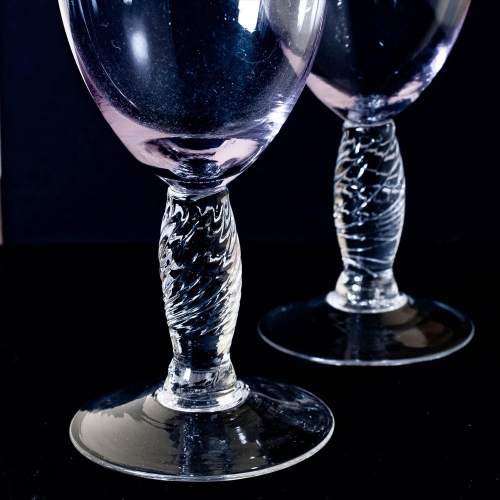 Pair of Art Deco Bi-colour Neodymium Wine Glasses image-2