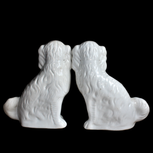 Early 20th Century Pair of White Staffordshire Spaniels image-4