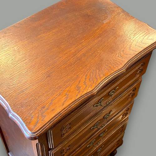 Early 20th Century Tall Oak Chest of Drawers image-3