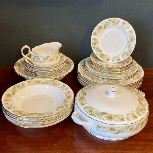 Thirty Two Piece Duchess Greensleeves Dinner Set image-1