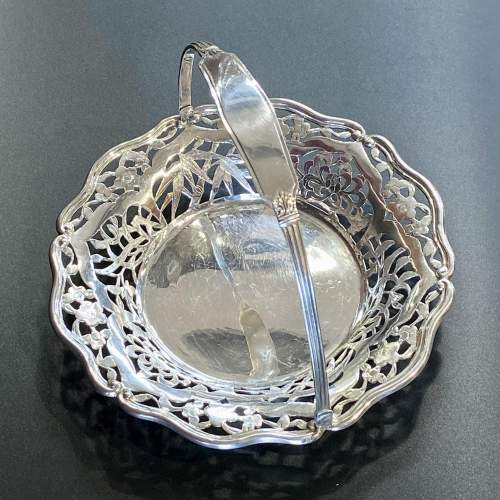 Early 20th Century Shallow Yu Chang Silver Basket image-2