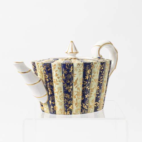 An Antique Victorian Aesthetic Period Porcelain Tea Service image-4