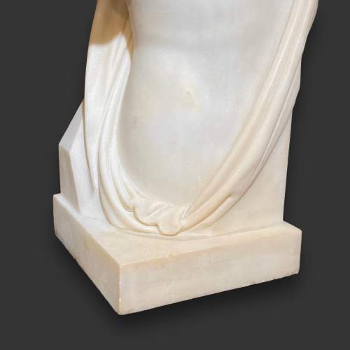 19th Century Psyche of Capua Marble Sculpture image-6