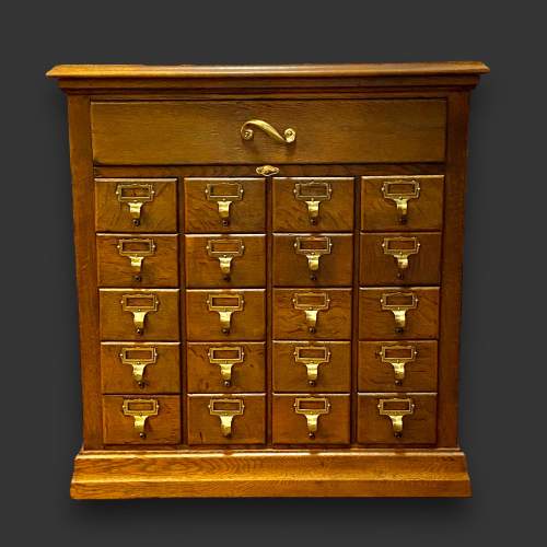 Early 20th Century Shannon Oak Filing Cabinet image-3