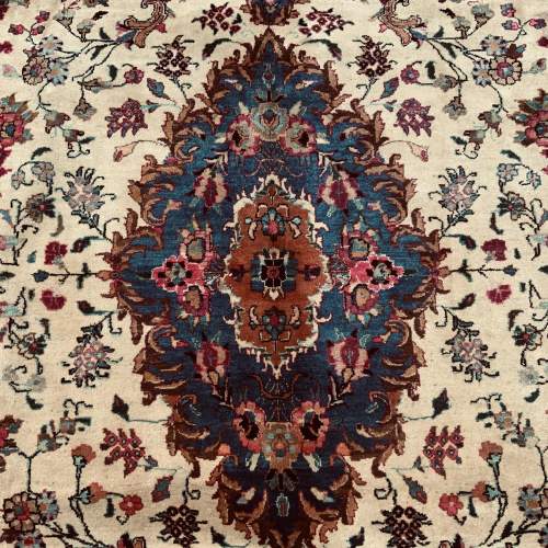 Superb Quality Hand Knotted Persian Rug Kerman - A Stunning Piece image-2