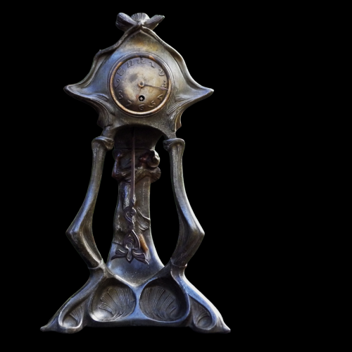 Art Nouveau Impressive Stylised French Spelter Mantel Clock image-1