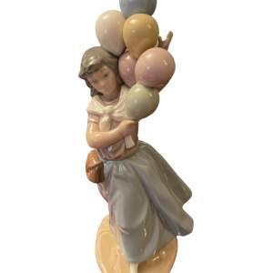Lladro Ceramic Figurine Of A Lady Balloon Seller