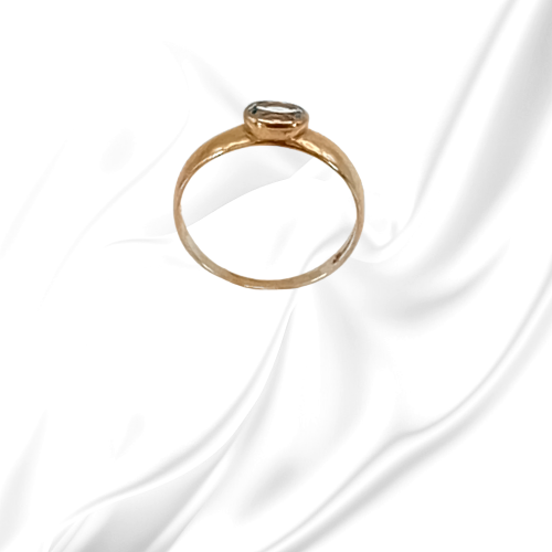9ct Gold Topaz Ring image-4