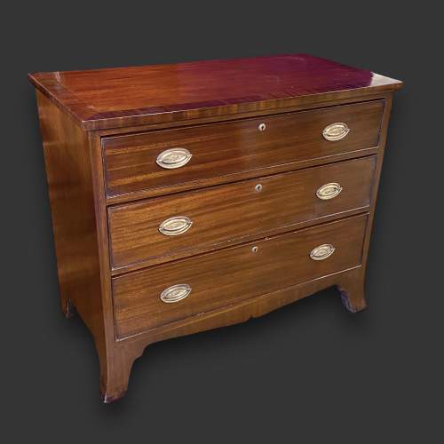 Victorian Mahogany Chest of Drawers image-1