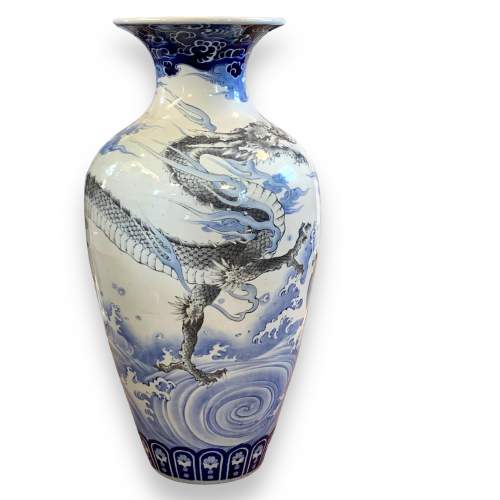 Large Japanese Arita Meiji Period Ovoid Vase image-1