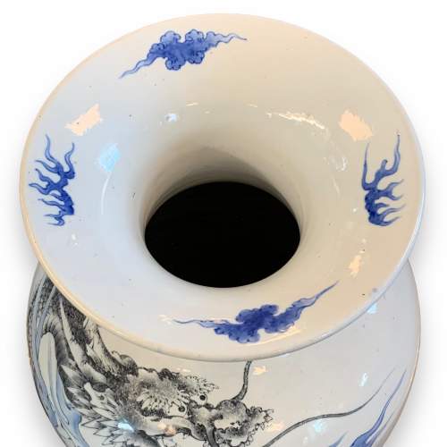 Large Japanese Arita Meiji Period Ovoid Vase image-3