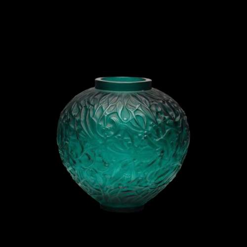 Rare 1920s R. Lalique Mistletoe Gui Green Vase image-1