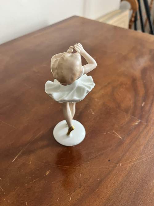 A Wallendorf of Germany Ballerina Figurine image-3
