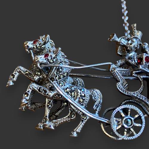 Silver Marcasite Carriage and Horses Brooch image-5