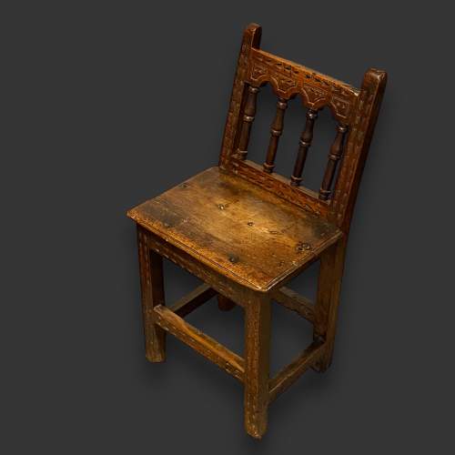 Early 17th Century English Fruitwood Chair image-5