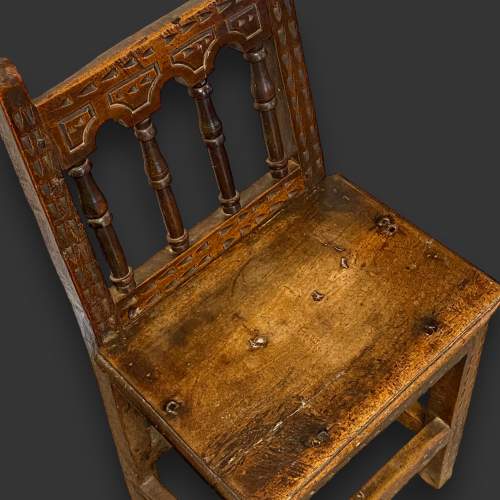 Early 17th Century English Fruitwood Chair image-4