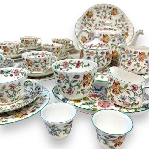 Minton Haddon Hall Porcelain 34 Piece Teaset image-1