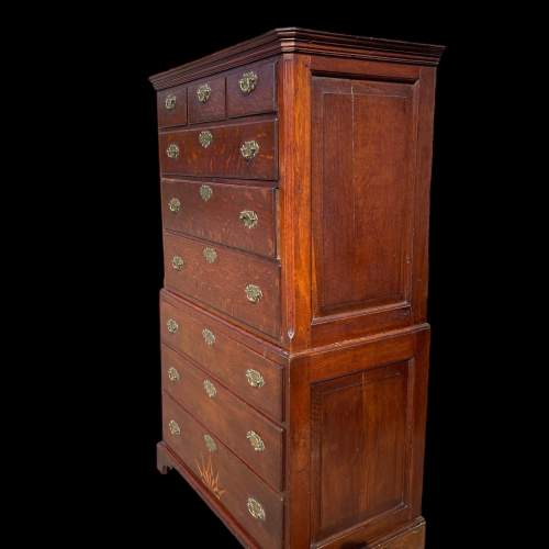 A Fine George III Oak Chest On Chest image-5