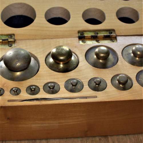Boxed Brass Weights. 1 Gram - 2 Kilos image-2