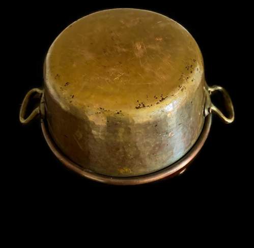 An Early 20th Century French Hammered Copper Pan by Jean Matillon image-4