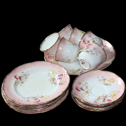 Delicate Victorian China Cups and Saucers - 6 Place Setting image-2