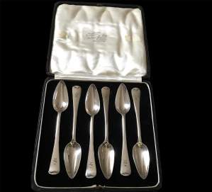 Cased Set of 6 Silver Grapefruit Spoons Monogrammed S London 1926