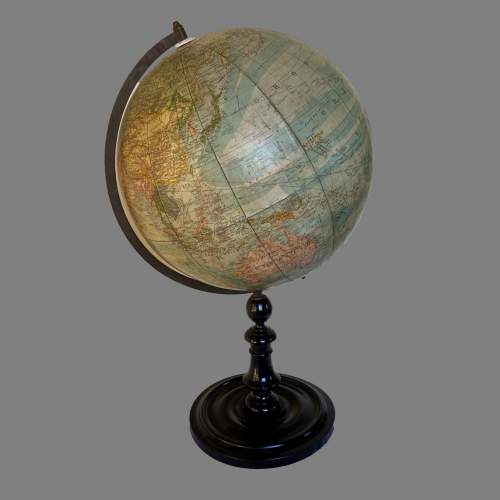 Vintage German Globe by Peter Oestergaard Berlin image-2