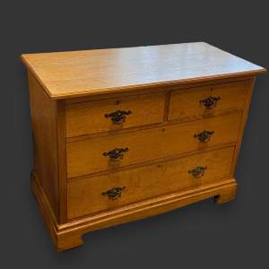 19th Century Victorian Oak Chest of Drawers