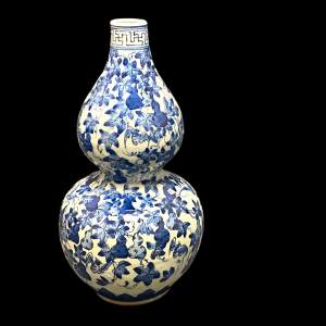 Mid 19th Century Chinese Porcelain Gourd Shape Vase