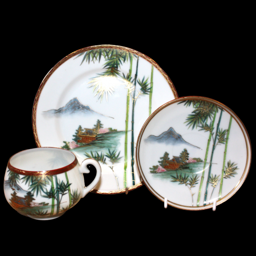 6 Place Japanese Tea Coffee Set with Gilt Decoration. 23 pieces image-2