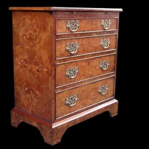 Burr Elm 20th Century Good Quality Small Size Chest of Drawers