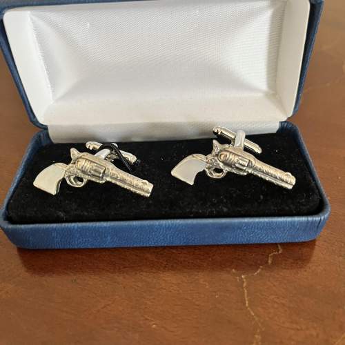 A Pair of 925 Sterling Silver Pistol Cufflinks image-1