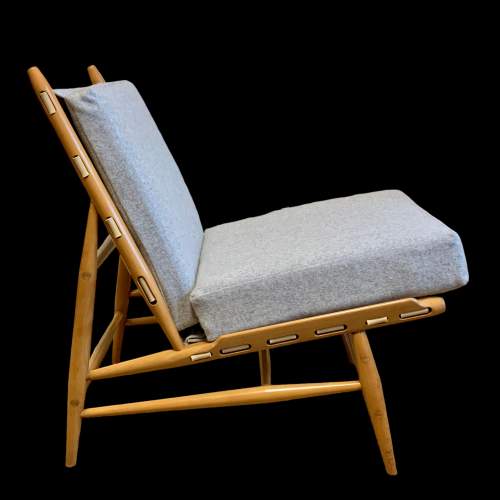 Ercol Blonde Beech 427 Model Lounge Chair image-2