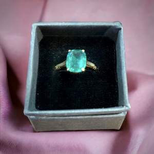 9ct Gold Emerald Cocktail Ring