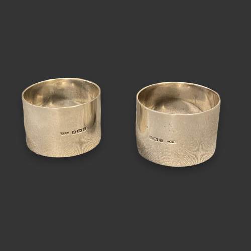 Pair of Robert and Dore Ltd Silver Napkin Rings image-3
