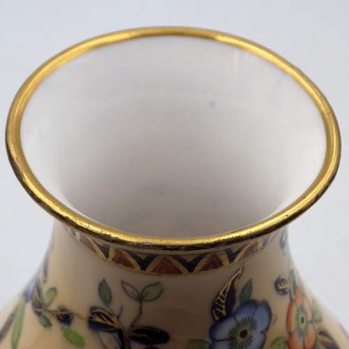 Derby Crown Porcelain 19th Century Hand Painted Crown Derby Vase image-5