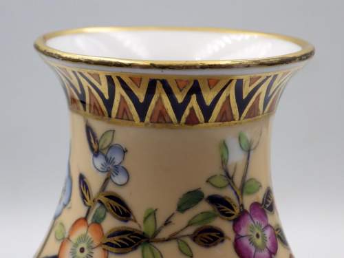 Derby Crown Porcelain 19th Century Hand Painted Crown Derby Vase image-2