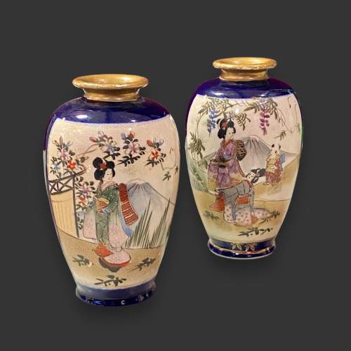 Pair of Early 20th Century Japanese Satsuma Vases image-1