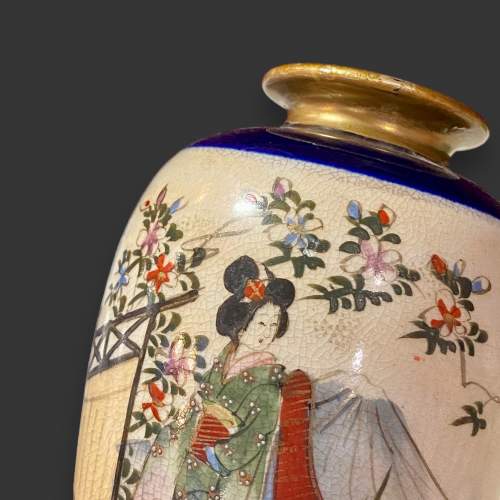 Pair of Early 20th Century Japanese Satsuma Vases image-4