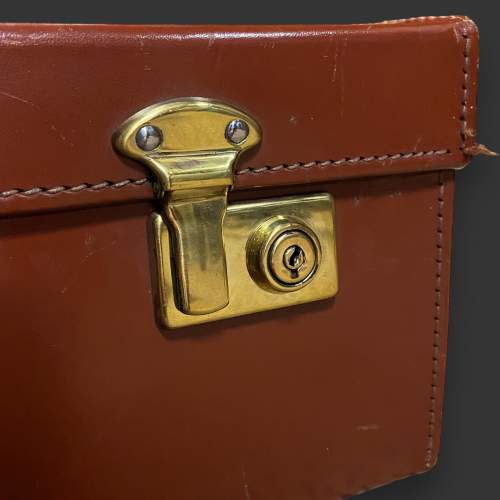 Pakawa Leather Suitcase image-4
