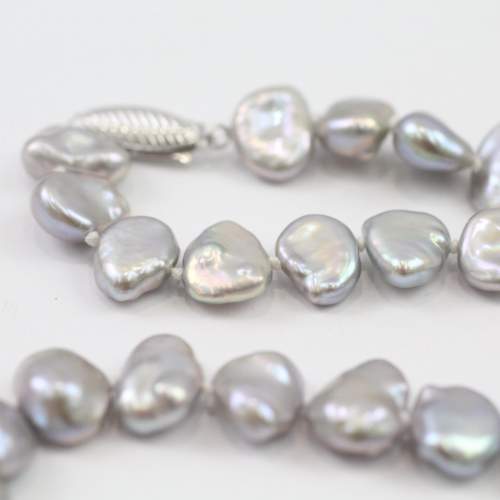 Vintage 14ct White Gold Baroque Single Strand Pearl Necklace image-2