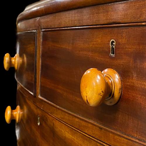 Victorian Mahogany Chest of Drawers image-6