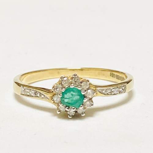 9ct Gold Emerald and Diamond Ring image-1