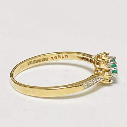 9ct Gold Emerald and Diamond Ring image-4